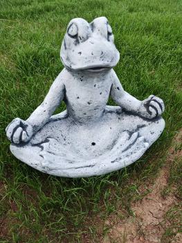 Gartenfigur Yoga Pflanz Frosch